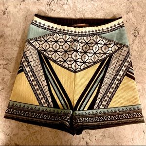 High Waisted Patterned Shorts, size XS